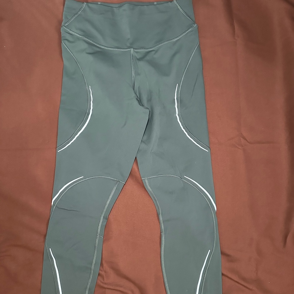 Lululemon Base Pace & Rulu Set - Picture 4 of 6